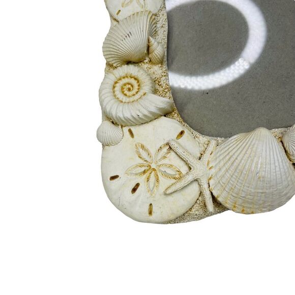 Fetco Lillian Seashell 5"x7" Photo Frame - Picture 8 of 11